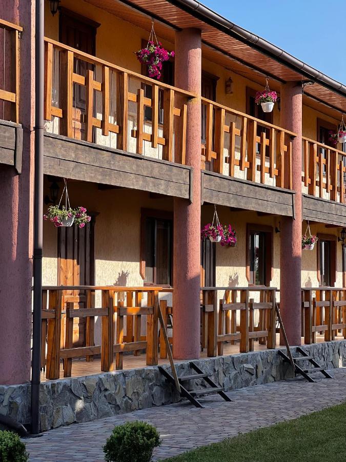 Отель Edelweiss House Свитязь Экстерьер фото