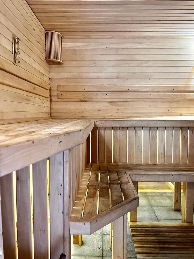 Отель Edelweiss House Свитязь Экстерьер фото
